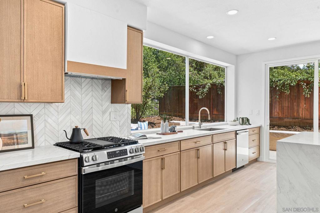 13679 Essence Rd - photo 12