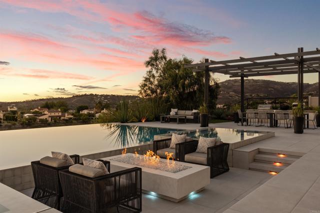 Detail Gallery Image 49 of 69 For 17028 Rendezvous Cir, San Diego,  CA 92127 - 5 Beds | 5/1 Baths