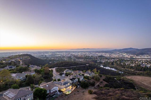 Detail Gallery Image 38 of 68 For 953 Stoneridge Way, San Marcos,  CA 92078 - 5 Beds | 3/1 Baths