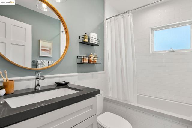 2842 Ashby Ave, Berkeley CA: https://media.crmls.org/mediaz/d0c6db2a-7118-4f3d-b261-834499b68698.jpg