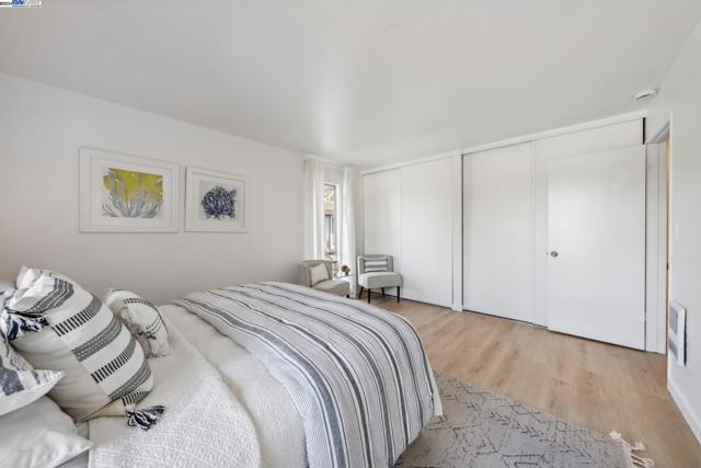 2106 Otis Dr, Alameda CA: https://media.crmls.org/mediaz/d0c72601-ddb2-4e67-8d95-8c79e898aa41.jpg
