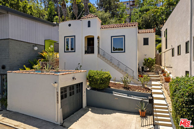 2409 Lake View Ave, Los Angeles, CA 90039