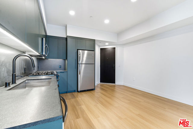 10601 Washington Boulevard, Culver City CA: https://media.crmls.org/mediaz/d0c8d999-a5bc-41e9-a395-da3b60e9d925.jpg