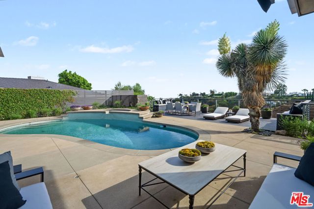 4 Bed Home for Sale in Los Angeles, California