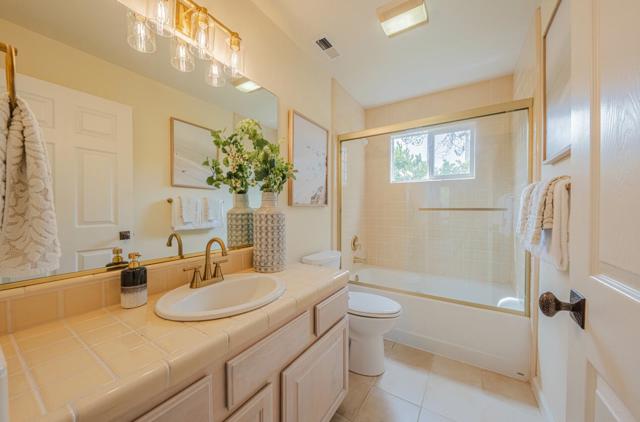 840 Seacliff Drive, Aptos CA: https://media.crmls.org/mediaz/d0cbf776-059a-4e75-9c1c-30e2414835fe.jpg