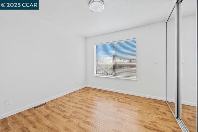 16472 Foothill Blvd, San Leandro CA: https://media.crmls.org/mediaz/d0cc2a8e-3c12-484d-aaf7-14c2549eb9ea.jpg
