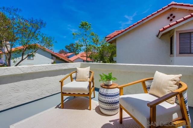 3113 Avenida Topanga, Carlsbad CA: https://media.crmls.org/mediaz/d0cdd77f-d62a-4700-86e8-ed46868b3d05.jpg