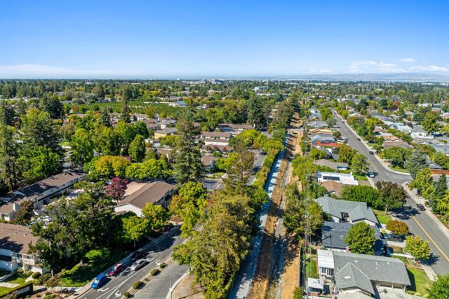 1273 Picasso Drive, Sunnyvale CA: https://media.crmls.org/mediaz/d0cf3a77-1eb7-481e-aa6c-532747e5b793.jpg
