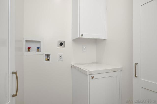 Image 29 of 39 For 5852 Dirac Street