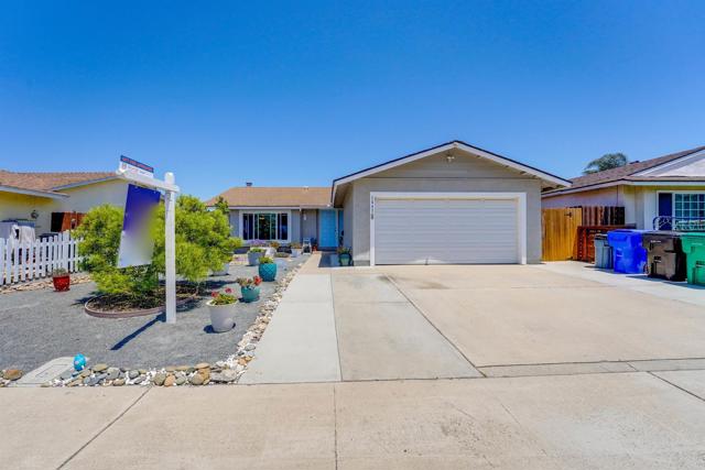 Detail Gallery Image 1 of 1 For 1547 Cochabamba St, San Diego,  CA 92154 - 3 Beds | 2 Baths