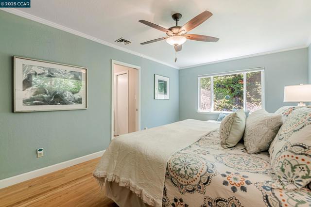 49 Terra Bella Dr, Walnut Creek CA: https://media.crmls.org/mediaz/d0d13239-b0e0-4ebd-b8ff-cf8063ab2664.jpg