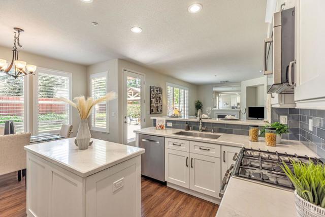 5889 Woodrose Way, Livermore CA: https://media.crmls.org/mediaz/d0d22b7c-887b-4139-ba69-aab91e03b296.jpg