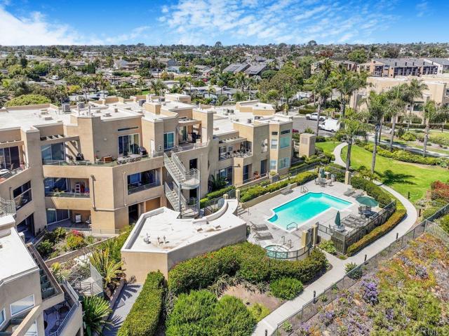 Detail Gallery Image 29 of 34 For 4021 Canario St #235,  Carlsbad,  CA 92008 - 3 Beds | 3 Baths