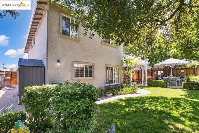 197 Branbury Dr, Campbell CA: https://media.crmls.org/mediaz/d0d61474-cc83-4732-a94f-2b2a4ffc270a.jpg