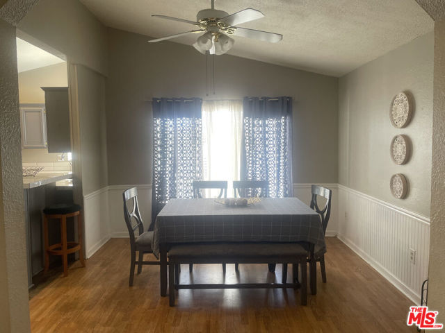 5001 W Florida Avenue, Hemet CA: https://media.crmls.org/mediaz/d0d6f51a-b783-4b2f-b8be-4ace61cb17f3.jpg