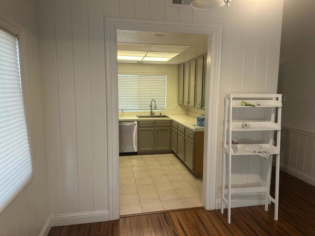 92 Frontier Trail Drive, San Jose CA: https://media.crmls.org/mediaz/d0d6ffef-7fac-4f35-8655-6513389ea060.jpg