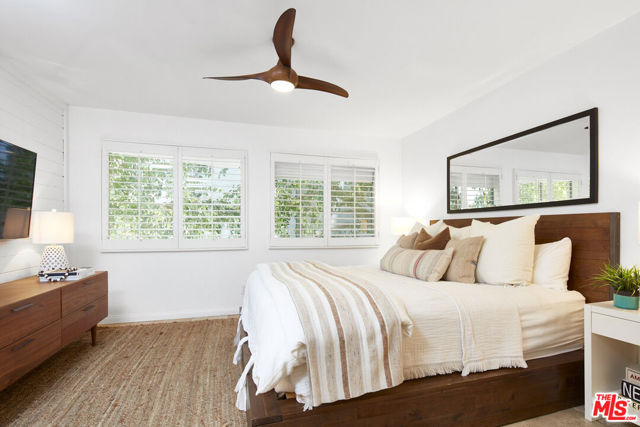 24 Westwind Street, Marina del Rey CA: https://media.crmls.org/mediaz/d0d75e87-fcff-4ce9-a69f-9716a2ef0df9.jpg