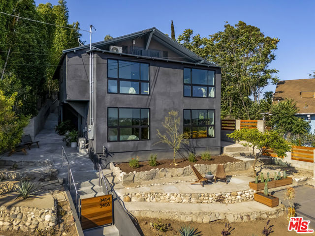 3404 Glenalbyn Drive, Los Angeles CA: https://media.crmls.org/mediaz/d0d7b4df-c52d-454c-9e4c-7a8bf8e223b7.jpg