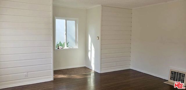 3734 Sawtelle Boulevard, Los Angeles CA: https://media.crmls.org/mediaz/d0d8309d-307a-459c-977e-3828d9914f6d.jpg