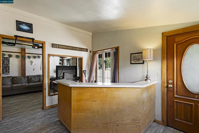 2266 E Main Street, Quincy CA: https://media.crmls.org/mediaz/d0d886df-203b-4911-bd0b-5b84d6bd3157.jpg