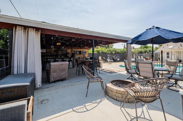 26891 Fonda Avenue, Madera CA: https://media.crmls.org/mediaz/d0d8948f-a2fa-4b41-bf8d-b32729f624e7.jpg