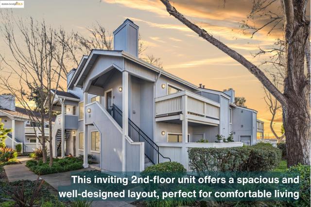 92 Schooner Ct, Richmond CA: https://media.crmls.org/mediaz/d0d8e901-92a2-429f-89e1-fd08d8ed39eb.jpg