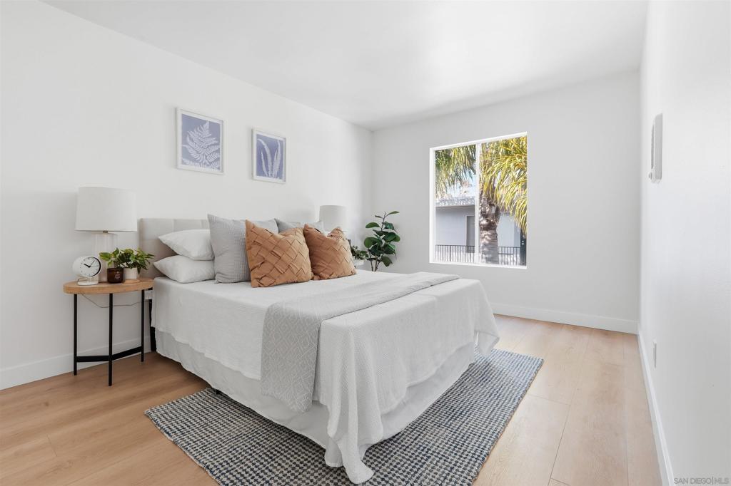 4750 Noyes St - photo 10