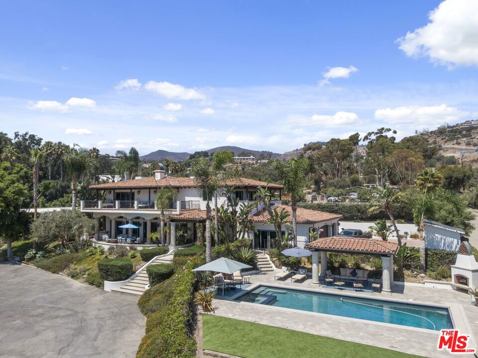 27355 Pacific Coast Highway — Spanish