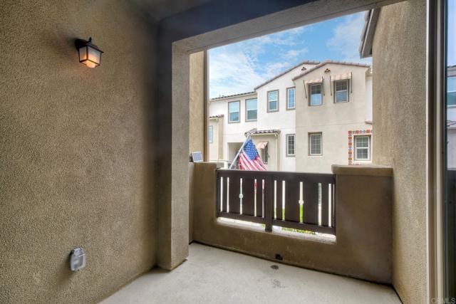 1201 Via Lucero, Oceanside CA: https://media.crmls.org/mediaz/d0da5ff8-6b57-4273-8826-57e384fa52ce.jpg