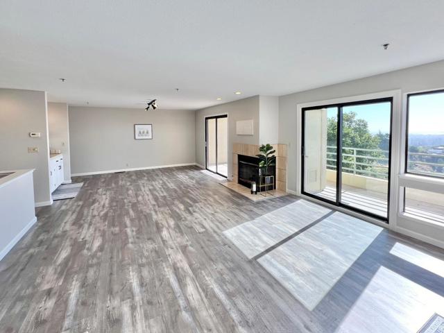 438 Portofino Drive, San Carlos CA: https://media.crmls.org/mediaz/d0dab8ab-6e7f-4eba-80f4-7b33a35bb1c8.jpg