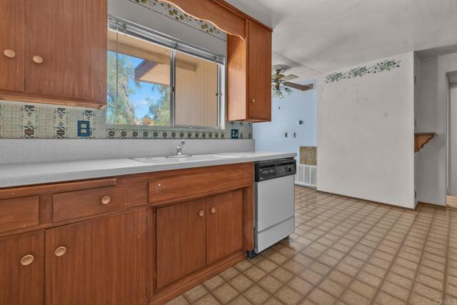 Detail Gallery Image 10 of 26 For 347 Wheel Hub Pl, Borrego Springs,  CA 92004 - 2 Beds | 2 Baths