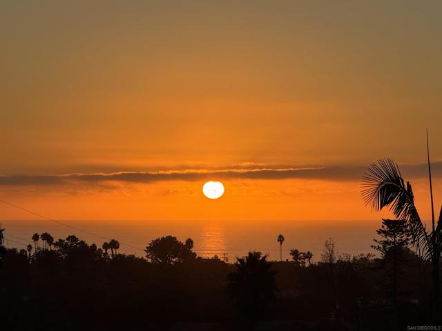 1711 Burgundy Rd., Encinitas CA: https://media.crmls.org/mediaz/d0db81df-3f71-4749-857f-fdbc27c04ad9.jpg