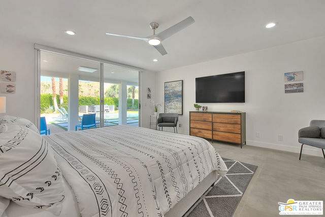 2566 S Calle Palo Fierro, Palm Springs CA: https://media.crmls.org/mediaz/d0dc068c-d4a1-4572-8212-eed95fd58a1c.jpg