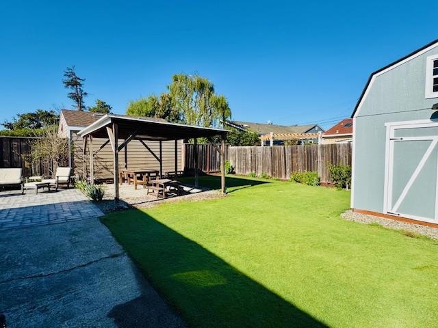 1639 Cypress Avenue, San Mateo CA: https://media.crmls.org/mediaz/d0dd55b1-7302-41c2-8c4d-bc6189a59cf3.jpg