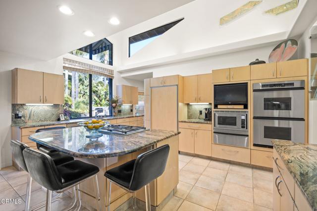 612 Via Arroyo, Ventura CA: https://media.crmls.org/mediaz/d0dd8a0f-7812-4862-a534-8ef75f6814d9.jpg