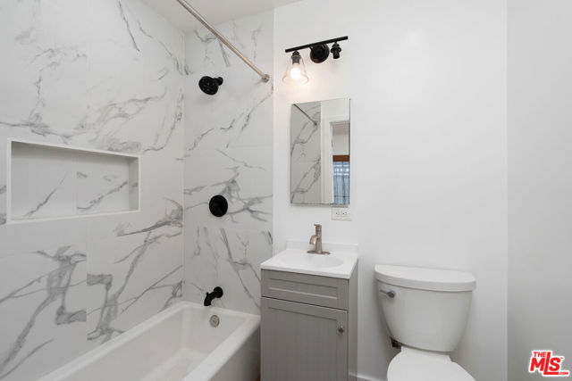 13032 Glamis Street, Pacoima CA: https://media.crmls.org/mediaz/d0df0e61-3cf3-4e2f-a5d1-fbfca94c8195.jpg