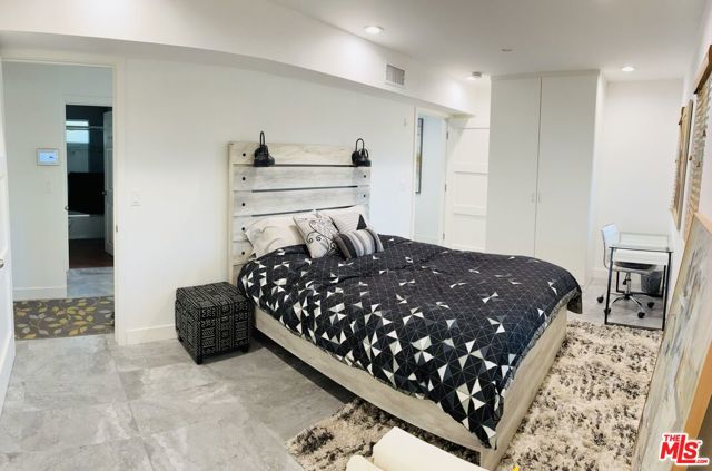 4938 Imlay Avenue, Culver City CA: https://media.crmls.org/mediaz/d0df2712-2bba-40ad-b34d-941b19043a43.jpg