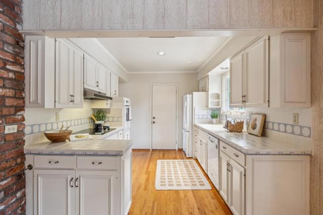 0 Pine Ridge Way, Carmel CA: https://media.crmls.org/mediaz/d0df3f89-f4c2-4134-9a34-384c0f707994.jpg