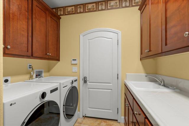 2330 Stonecress Street, Gilroy CA: https://media.crmls.org/mediaz/d0df7343-02a9-40fb-b8f4-b0ccd749a3e5.jpg