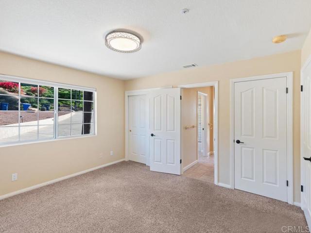 2230 Calle Dos Lomas, Fallbrook CA: https://media.crmls.org/mediaz/d0e10371-f36e-49b7-8c2d-3fc3f1972a73.jpg