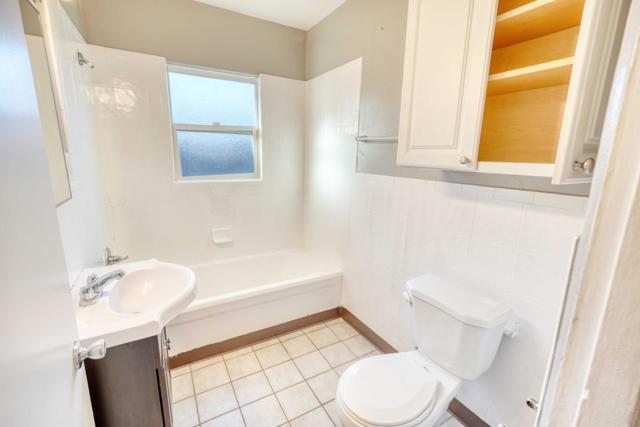1871 Woodland Avenue, East Palo Alto CA: https://media.crmls.org/mediaz/d0e13eb8-c5d0-4aca-b59a-6db0b19cc22d.jpg