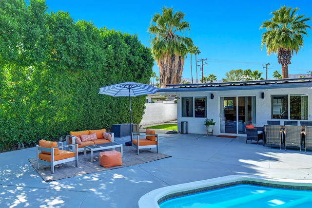 45468 Panorama Drive, Palm Desert CA: https://media.crmls.org/mediaz/d0e2475e-b895-4cfd-997b-50bdf9ded763.jpg