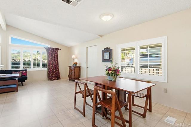 Detail Gallery Image 11 of 49 For 1930 W San Marcos Blvd #172,  San Marcos,  CA 92078 - 2 Beds | 2 Baths