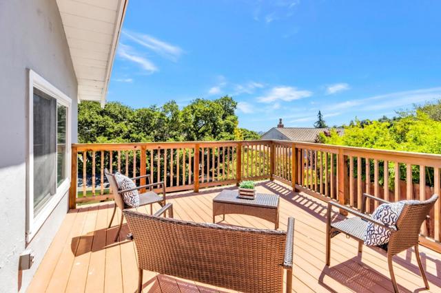 300 Alameda De Las Pulgas, Belmont CA: https://media.crmls.org/mediaz/d0e4db98-b5cc-4b3e-a9e4-4b372a946e4f.jpg