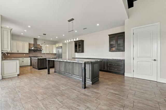 2260 Panoramic Way, San Diego County, CA 92084 photo 13