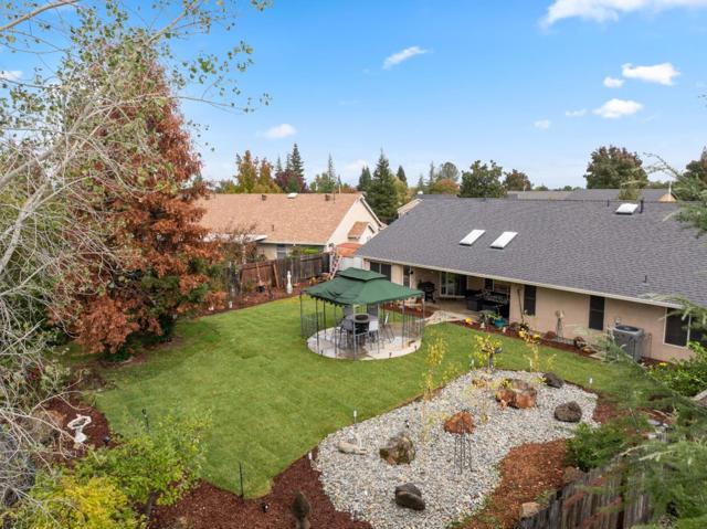 2920 Aspen Glow Lane, Redding CA: https://media.crmls.org/mediaz/d0e5436e-fa28-491d-b7fd-2e9e1239ebc8.jpg