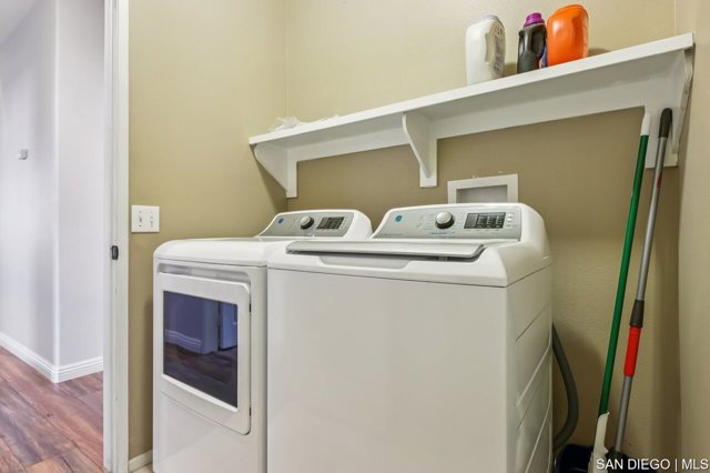 24641 Lincoln AVE, Murrieta CA: https://media.crmls.org/mediaz/d0e54d7f-c064-4bb8-98b4-13373437e896.jpg