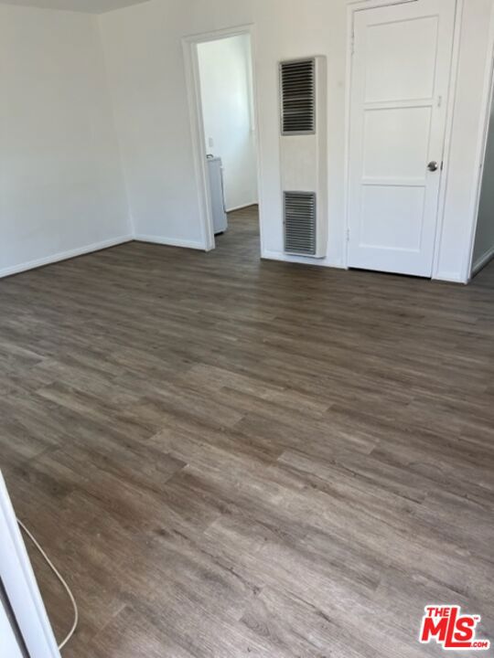 12022 W Washington Boulevard, Los Angeles CA: https://media.crmls.org/mediaz/d0e55f79-4c01-4963-aa81-44df987e3805.jpg