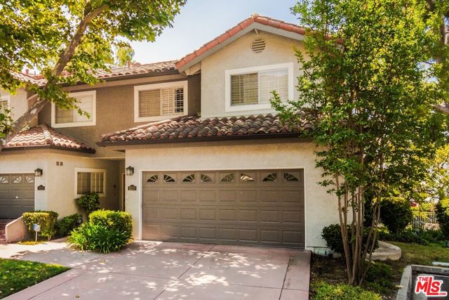 3131 E Hillcrest Drive, Westlake Village CA: https://media.crmls.org/mediaz/d0e562da-3739-40d4-917c-7da1a522a1b4.jpg