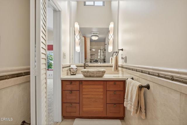 332 Carol Drive, Ventura CA: https://media.crmls.org/mediaz/d0e7974c-b653-4676-af1a-13a4f48ac33c.jpg